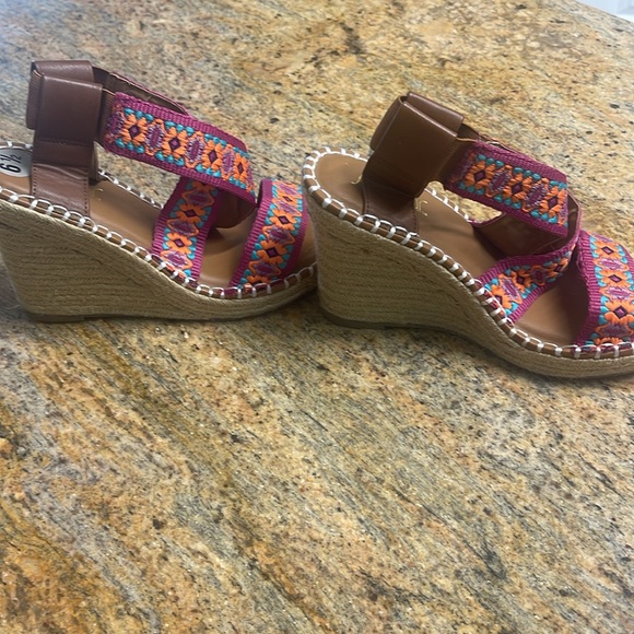 6.5 - Picture 5 of 5